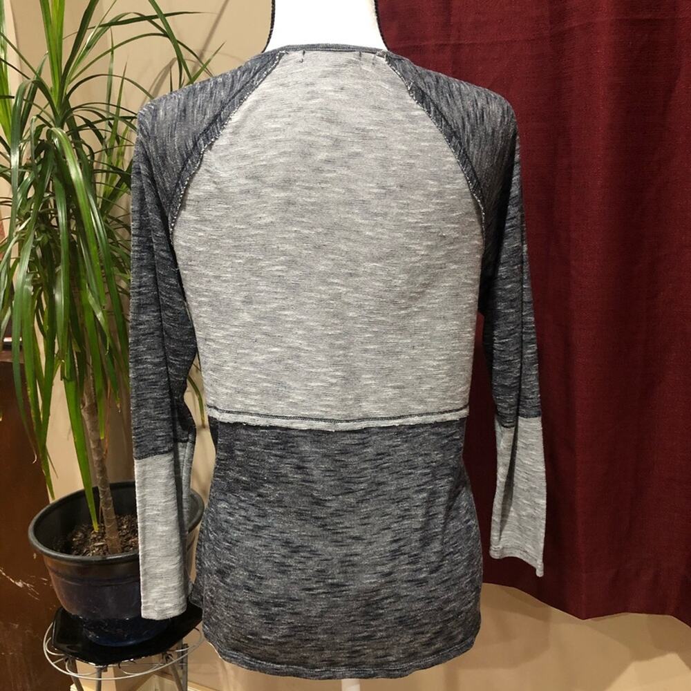 Maurices Gray Monochrome Color Block Cardigan Lig… - image 5